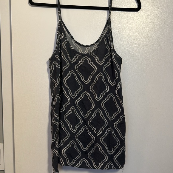 Patterned Tank Top - Picture 4 of 6